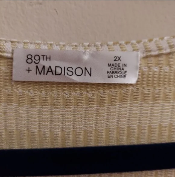 NEW 89th & MADISON Striped Pattern Scoop Neck Flowy Pullover Top - Picture 2 of 11